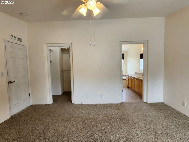 255 Se 15TH St, Bandon, OR 97411
