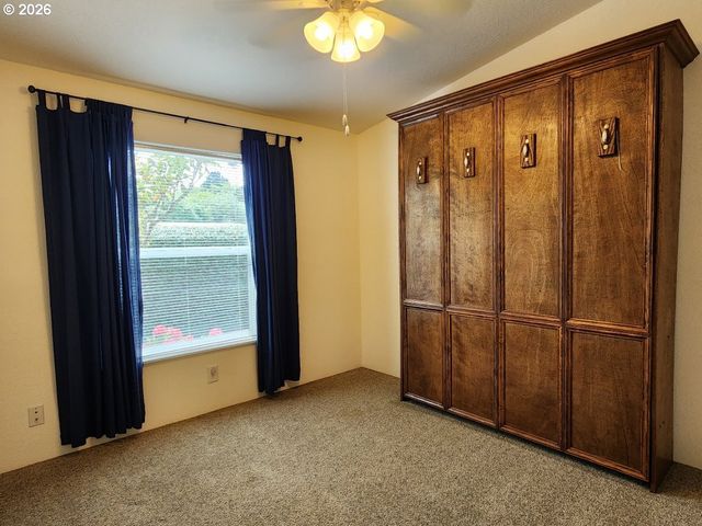 255 Se 15TH St, Bandon, OR 97411