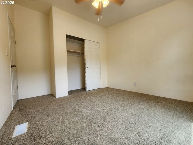 255 Se 15TH St, Bandon, OR 97411