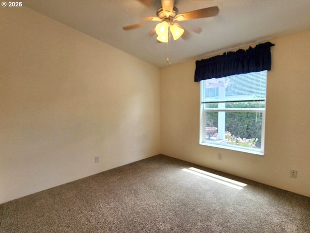 255 Se 15TH St, Bandon, OR 97411