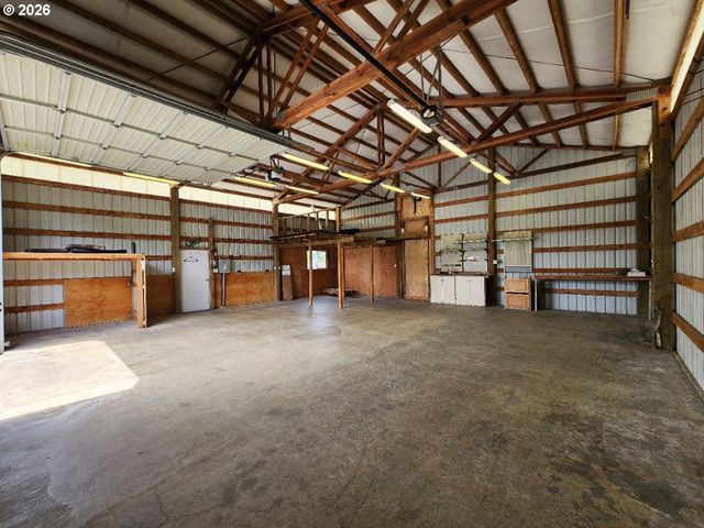 255 Se 15TH St, Bandon, OR 97411
