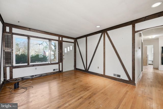 703 NORTHWEST DR, Silver Spring, MD 20901