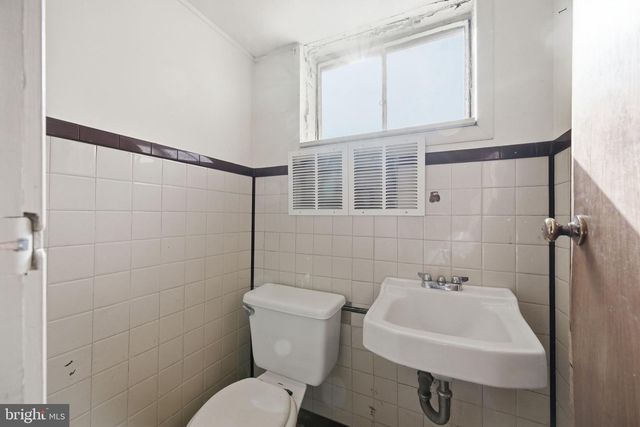 703 NORTHWEST DR, Silver Spring, MD 20901