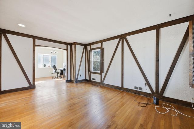 703 NORTHWEST DR, Silver Spring, MD 20901