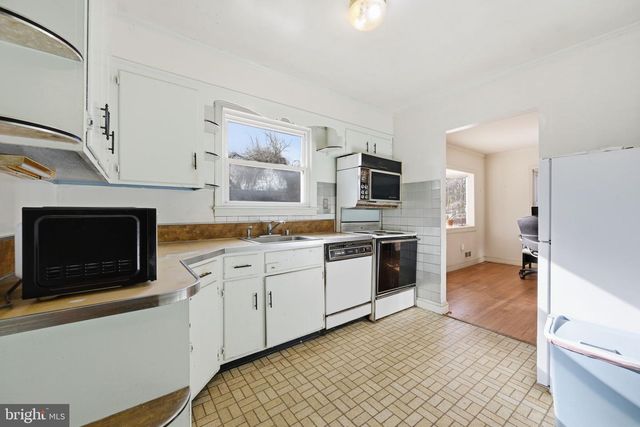 703 NORTHWEST DR, Silver Spring, MD 20901