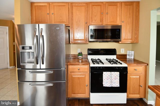 5959 REAVES LN, Woodbridge, VA 22193