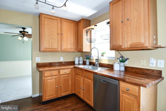 5959 REAVES LN, Woodbridge, VA 22193
