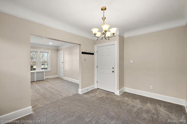 829 Beaconsfield Ave 2N, Grosse Pointe Park, MI 48230