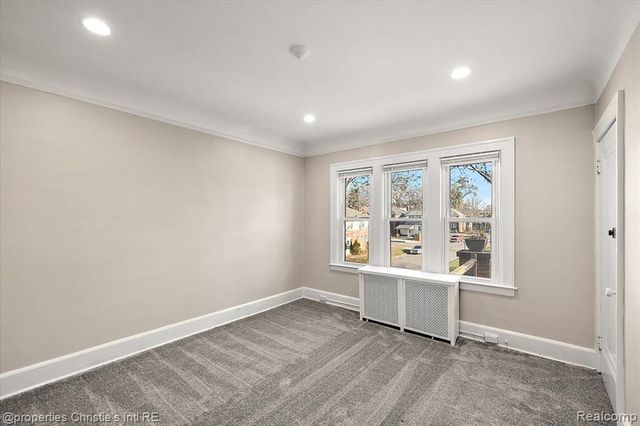 829 Beaconsfield Ave 2N, Grosse Pointe Park, MI 48230