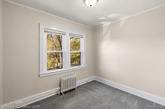 829 Beaconsfield Ave 2N, Grosse Pointe Park, MI 48230