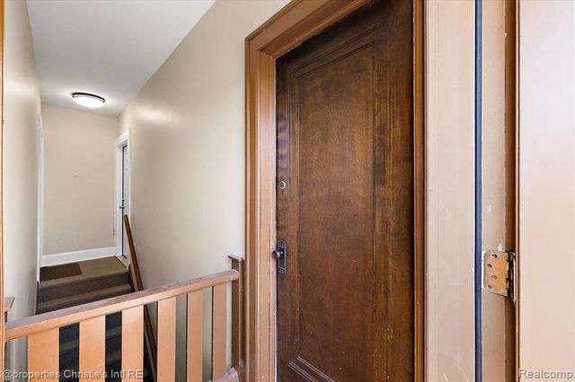 829 Beaconsfield Ave 2N, Grosse Pointe Park, MI 48230