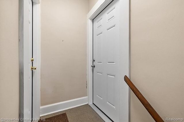 829 Beaconsfield Ave 2N, Grosse Pointe Park, MI 48230