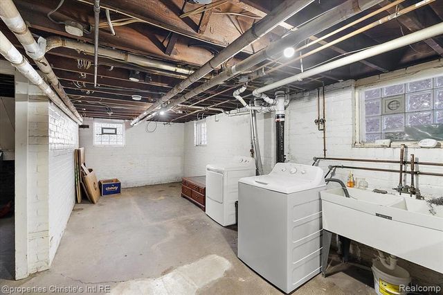 829 Beaconsfield Ave 2N, Grosse Pointe Park, MI 48230