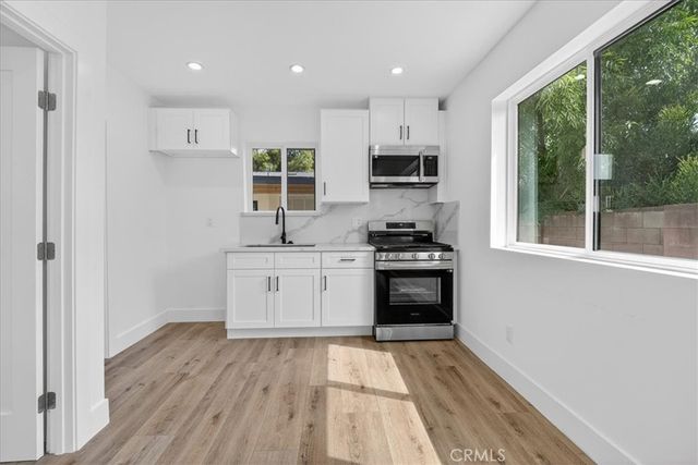 7053 Fallbrook Avenue, West Hills, CA 91307