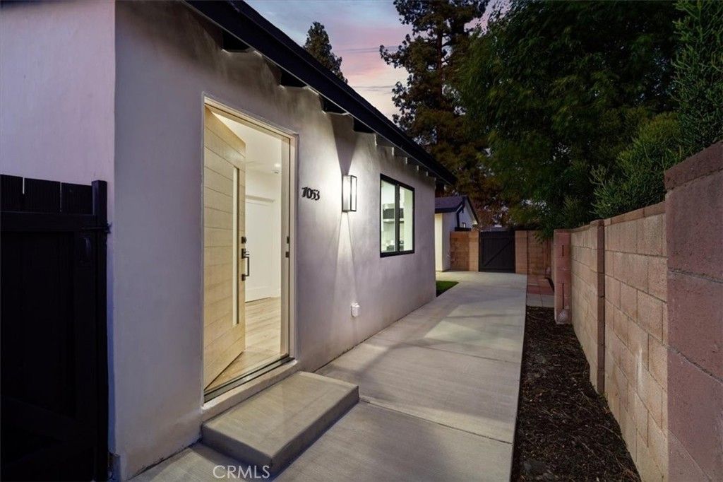 7053 Fallbrook Avenue, West Hills, CA 91307