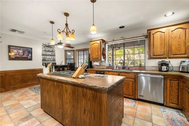 8634 Escondido Canyon, Agua Dulce, CA 91390