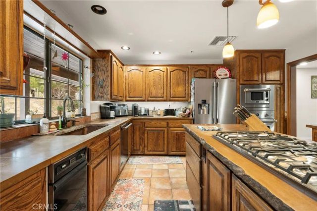 8634 Escondido Canyon, Agua Dulce, CA 91390