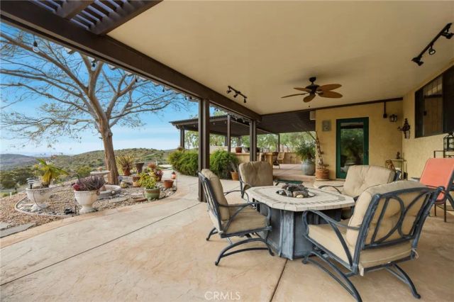 8634 Escondido Canyon, Agua Dulce, CA 91390