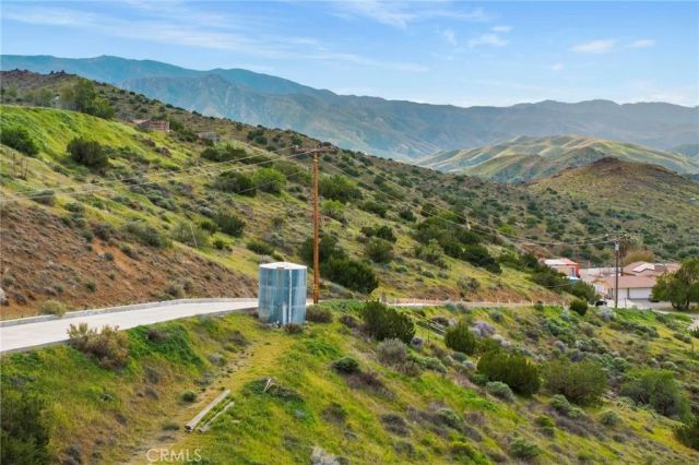 8634 Escondido Canyon, Agua Dulce, CA 91390