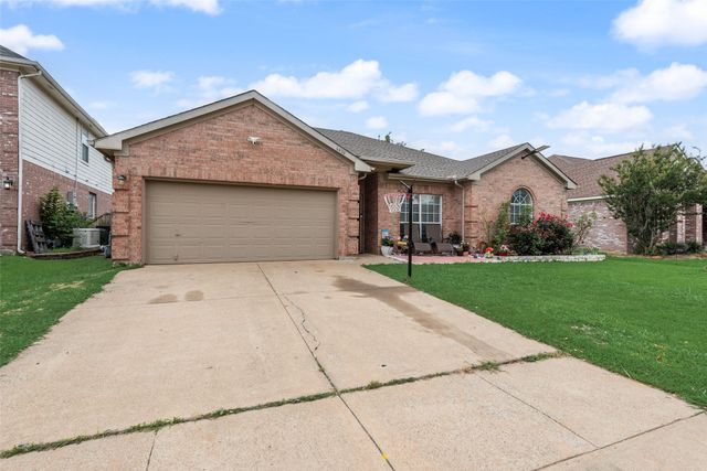 6420 St Alban Court, Arlington, TX 76001