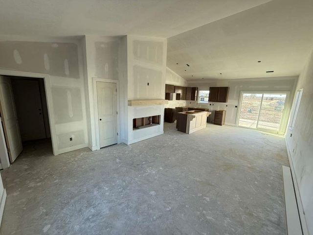 1601 Midway Ct., Valley Center, KS 67147