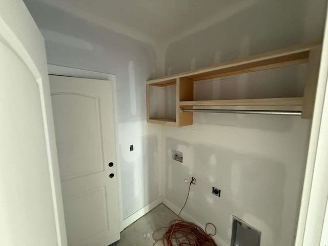 1601 Midway Ct., Valley Center, KS 67147