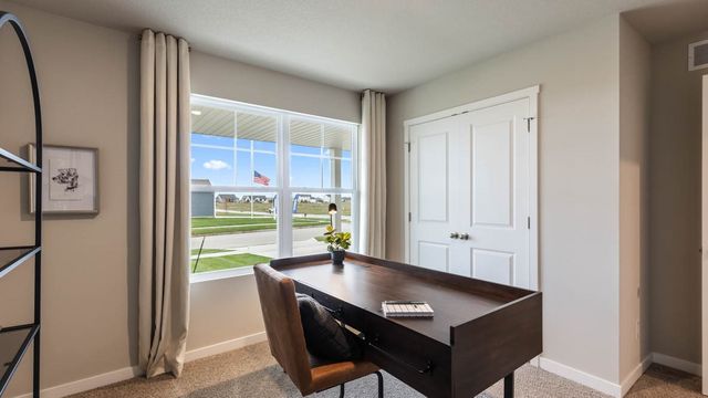 2876 Grassland Court, Hiawatha, IA 52233