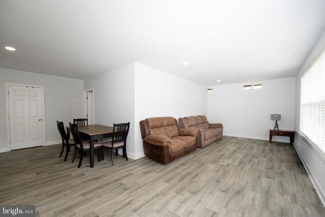 121 MAIN ST, Southampton, NJ 08088