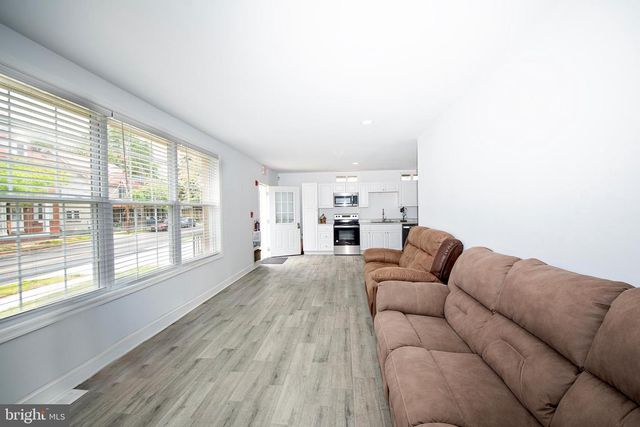 121 MAIN ST, Southampton, NJ 08088