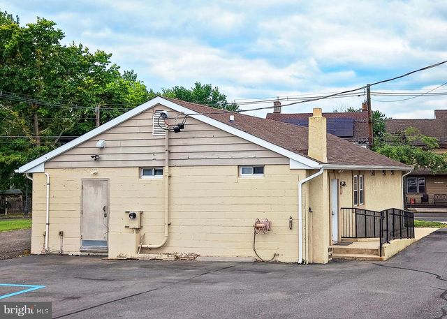 121 MAIN ST, Southampton, NJ 08088
