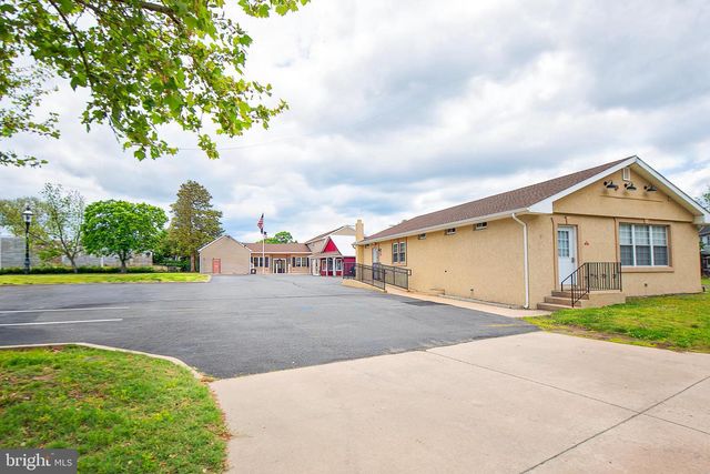 121 MAIN ST, Southampton, NJ 08088