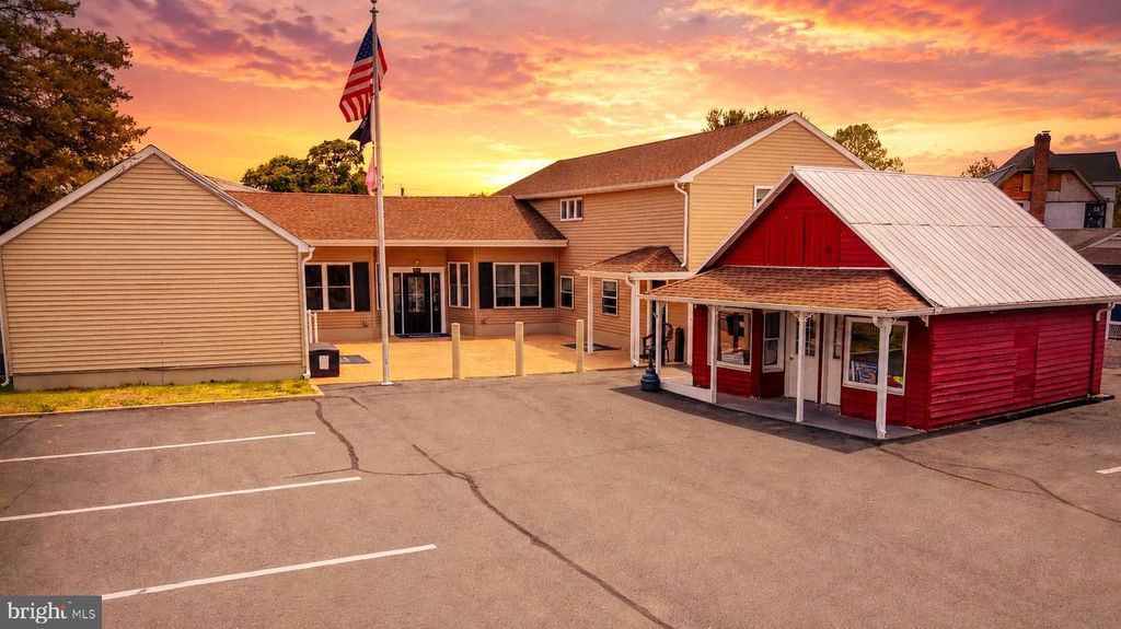121 MAIN ST, Southampton, NJ 08088