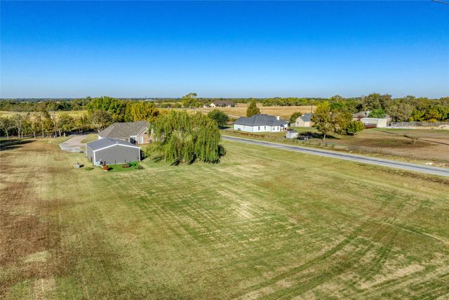 10264 Farmington Road, Van Alstyne, TX 75495