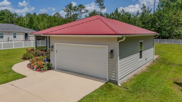 148 Engelbrecht Road, Defuniak Springs, FL 32433