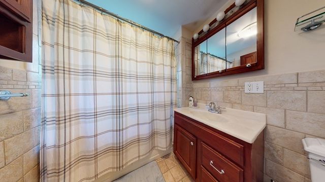 99 Barnes 2, Boston, MA 02128