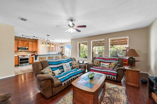 414 Rocky Creek Drive, Mansfield, TX 76063