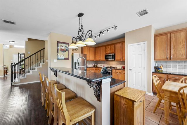 414 Rocky Creek Drive, Mansfield, TX 76063