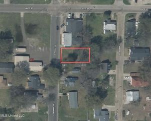 1203 S Chrisman Avenue, Cleveland, MS 38732