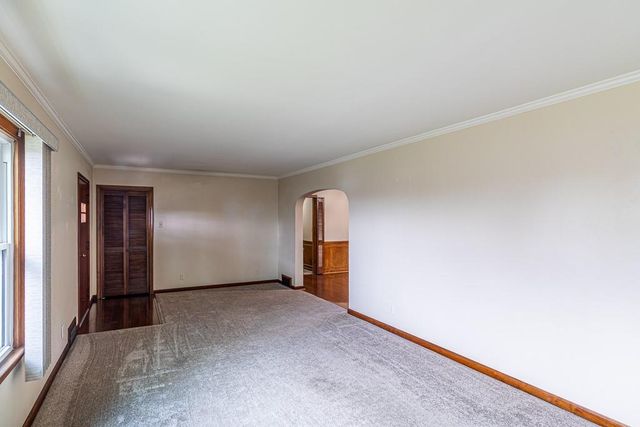 1505 S 39th Street, St Joseph, MO 64507