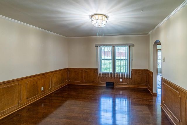 1505 S 39th Street, St Joseph, MO 64507