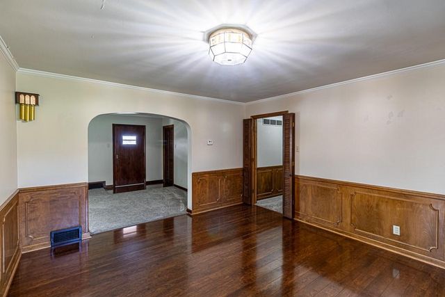 1505 S 39th Street, St Joseph, MO 64507