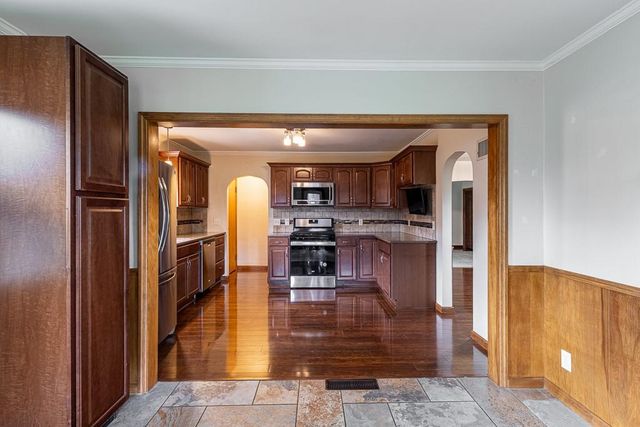 1505 S 39th Street, St Joseph, MO 64507