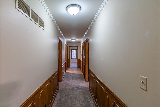 1505 S 39th Street, St Joseph, MO 64507