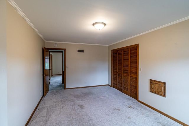 1505 S 39th Street, St Joseph, MO 64507