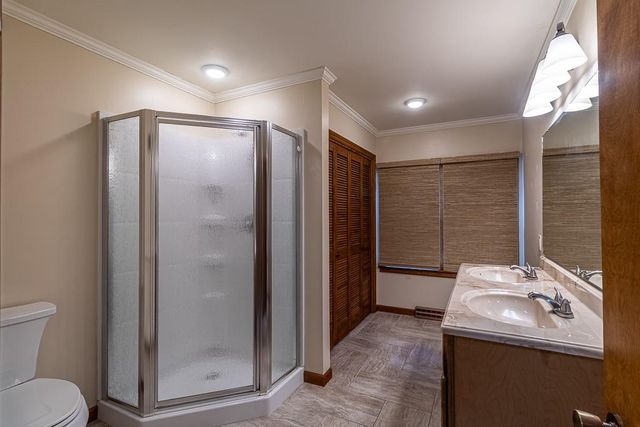 1505 S 39th Street, St Joseph, MO 64507