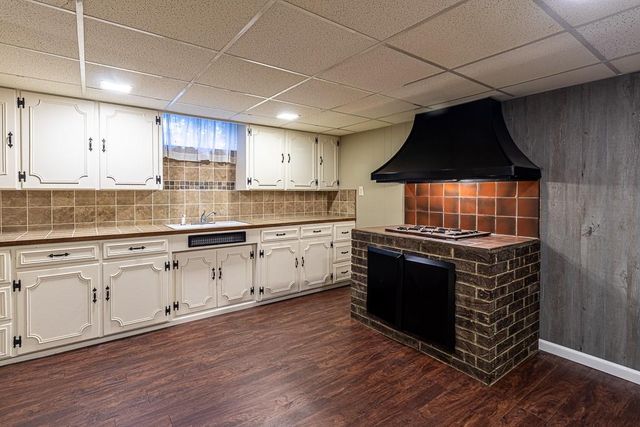 1505 S 39th Street, St Joseph, MO 64507