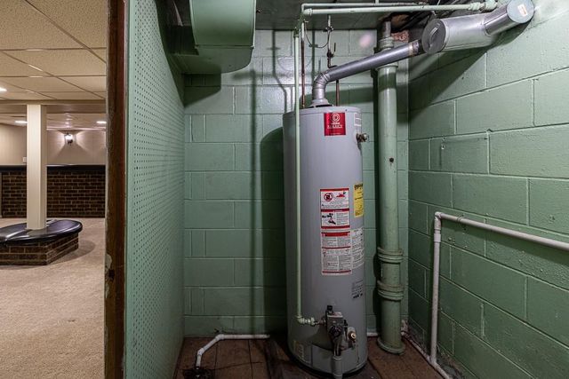 1505 S 39th Street, St Joseph, MO 64507