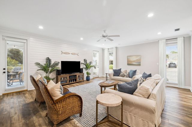 1994 Shannons Cove, Miramar Beach, FL 32550