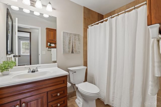 6707 Apache Way, West Chester, OH 45069