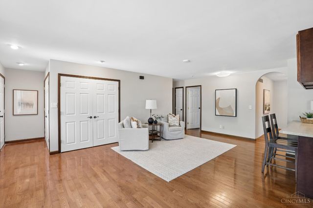 6707 Apache Way, West Chester, OH 45069
